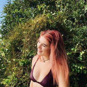 Meet your Posher, Sabrina